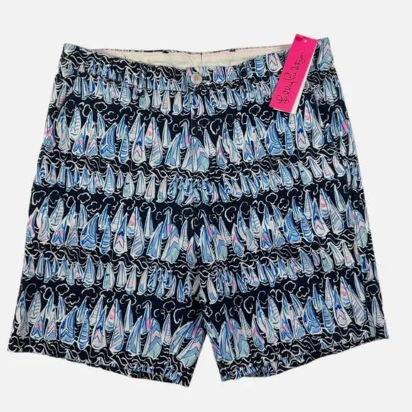 NWT Lilly Pulitzer Beaumont Stretch Shorts 42R in Low Tide Navy Sails & Stripes